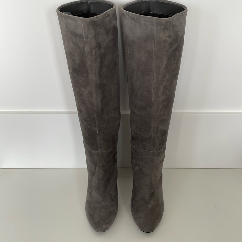 Vince Camuto Femmie Tall Shaft Boots in Gray Suede Size 7.5